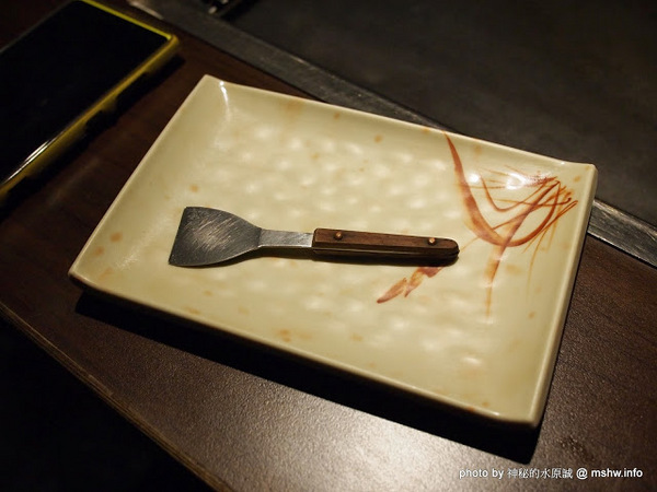 月島文字燒(台中店):【食記】味道一般,DIY免服務費的大阪燒物店 @ 台中西屯-逢甲夜市-月島文字燒-台中店