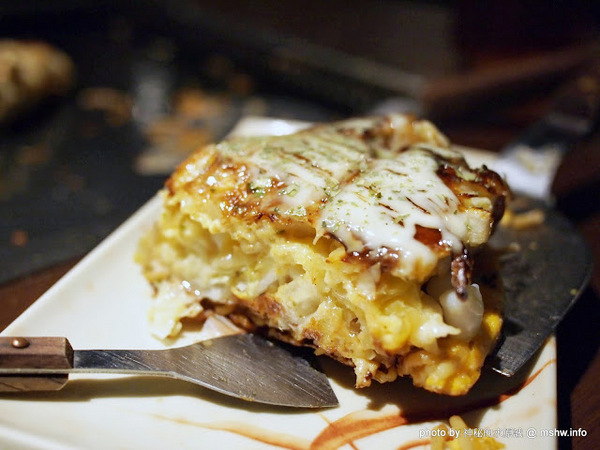 月島文字燒(台中店):【食記】味道一般,DIY免服務費的大阪燒物店 @ 台中西屯-逢甲夜市-月島文字燒-台中店