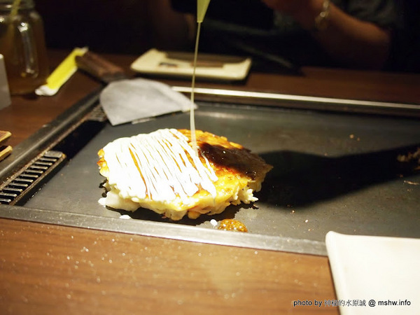 月島文字燒(台中店):【食記】味道一般,DIY免服務費的大阪燒物店 @ 台中西屯-逢甲夜市-月島文字燒-台中店