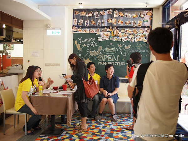 Yummy Cafe:【食記】鴨子湖畔聊爆肝 @ 新竹香山-中華大學-Yummy Cafe-兩講學堂
