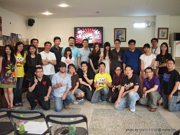 Yummy Cafe:【食記】鴨子湖畔聊爆肝 @ 新竹香山-中華大學-Yummy Cafe-兩講學堂