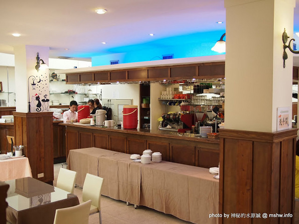 Yummy Cafe:【食記】鴨子湖畔聊爆肝 @ 新竹香山-中華大學-Yummy Cafe-兩講學堂