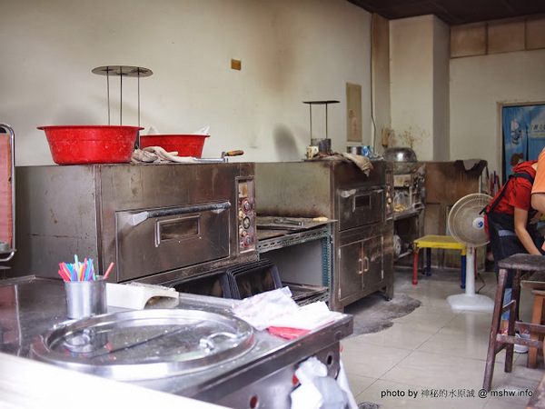 陸記燒餅：【食記】新竹東區-陸記燒餅 : 外酥內軟~口感十足!