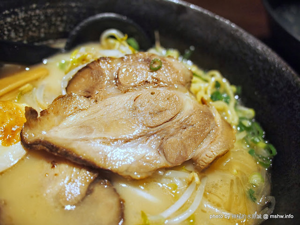 北海道新鮮生拉麵(台中大遠百)：【食記】台中西屯-北海道新鮮生拉麵-台中大遠百店 : 蛋黃偏酸之外都還算及格