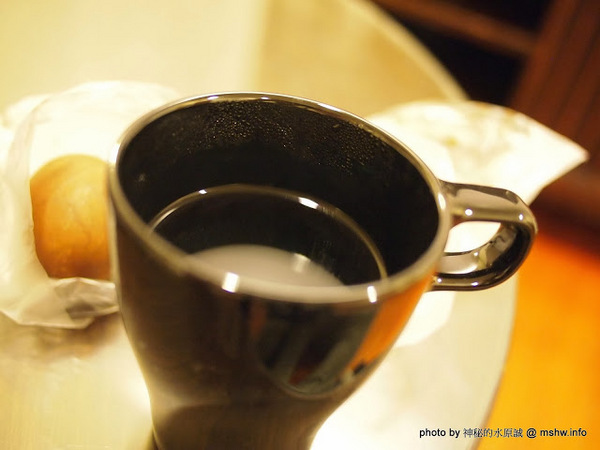 阿皮嬸紅茶香菇茶葉蛋：【食記】南投魚池-阿皮嬸紅茶香菇茶葉蛋 : 原來熟悉的親切感是因為王灝老師的作品？!