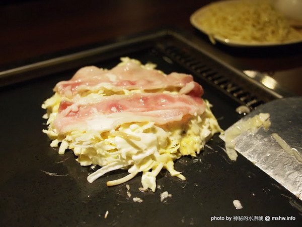 月島文字燒(台中店):【食記】味道一般,DIY免服務費的大阪燒物店 @ 台中西屯-逢甲夜市-月島文字燒-台中店