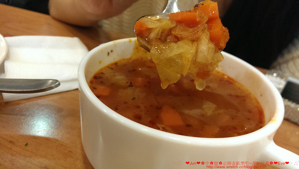 Pizza Hut 歡樂吧(中壢餐廳店):【食記】oO。。中壢店必勝客歡樂吧Pizza吃到飽:『義大利香料季~香氣似義』!。o○。