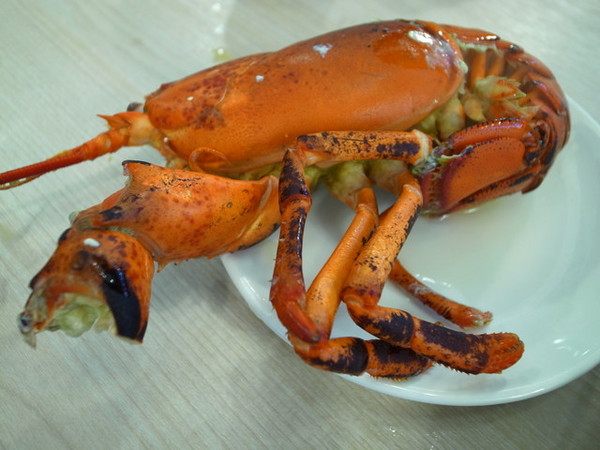海人廚房：＜台北｜中山｜海鮮餐廳＞進擊的波士頓龍蝦之肌肉猛男又來摟～海人廚房