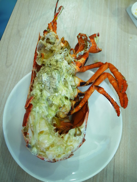 海人廚房：＜台北｜中山｜海鮮餐廳＞進擊的波士頓龍蝦之肌肉猛男又來摟～海人廚房