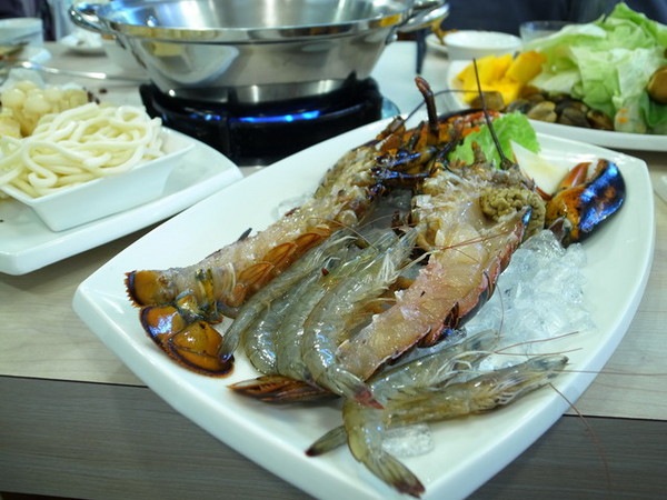 海人廚房：＜台北｜中山｜海鮮餐廳＞進擊的波士頓龍蝦之肌肉猛男又來摟～海人廚房