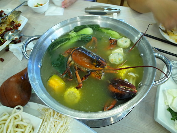 海人廚房：＜台北｜中山｜海鮮餐廳＞進擊的波士頓龍蝦之肌肉猛男又來摟～海人廚房