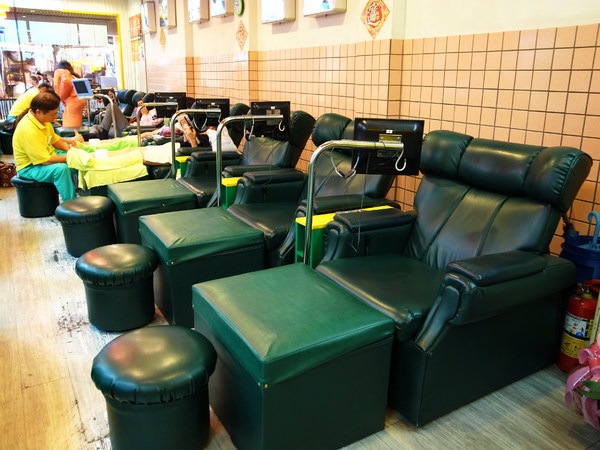 飛來發推拿養生館(士林二館):士林飛來發之上海削腳皮