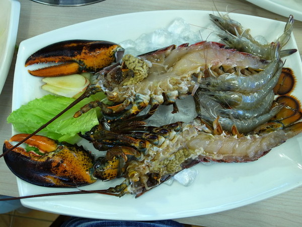 海人廚房：＜台北｜中山｜海鮮餐廳＞進擊的波士頓龍蝦之肌肉猛男又來摟～海人廚房