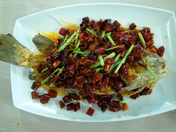 海人廚房：＜台北｜中山｜海鮮餐廳＞進擊的波士頓龍蝦之肌肉猛男又來摟～海人廚房