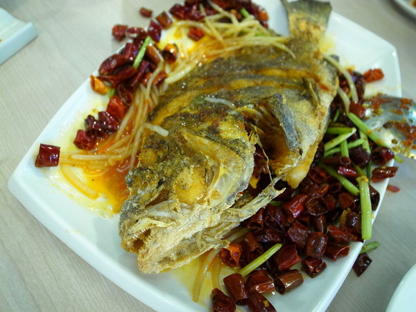 海人廚房：＜台北｜中山｜海鮮餐廳＞進擊的波士頓龍蝦之肌肉猛男又來摟～海人廚房