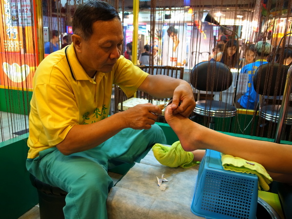 飛來發推拿養生館(士林二館):士林飛來發之上海削腳皮