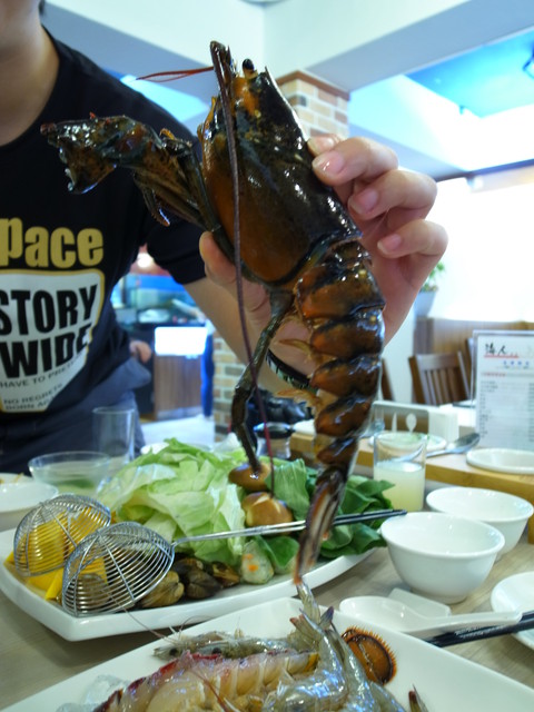 海人廚房：＜台北｜中山｜海鮮餐廳＞進擊的波士頓龍蝦之肌肉猛男又來摟～海人廚房