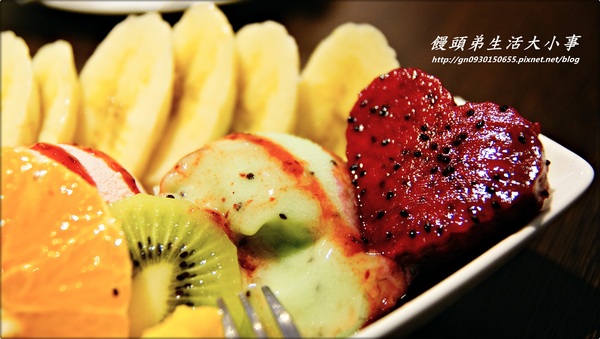 騎士花園：【食記/新北市】濃濃英式風格的下午茶餐廳♪♪騎士花園♪♪