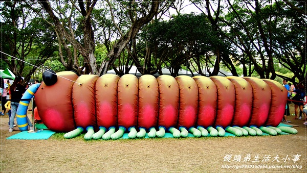 青年公園：【台北市／萬華】首創紙風車台灣昆蟲創意展～夢想大藍鯨