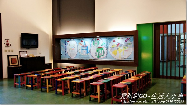 蠟藝彩繪館：【宜蘭/蘇澳】哇~超大的蠟筆居然是廁所..真是不可思議