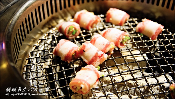 YS碳烤BAR：【食記/新北市】邊吃邊吶喊～超有ＦＵ的燒烤店♪♪YS碳烤BAR♪♪