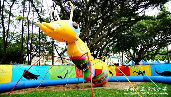 青年公園：【台北市／萬華】首創紙風車台灣昆蟲創意展～夢想大藍鯨