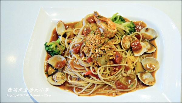 Pasta Holic:【食記/台北市】非吃不可蕃茄海鮮義大利麵♪♪Pasta Holic♪♪