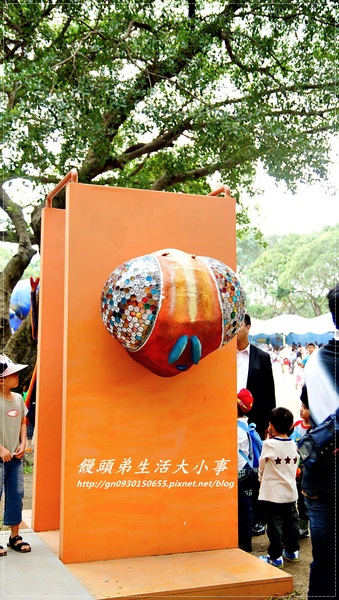 青年公園：【台北市／萬華】首創紙風車台灣昆蟲創意展～夢想大藍鯨