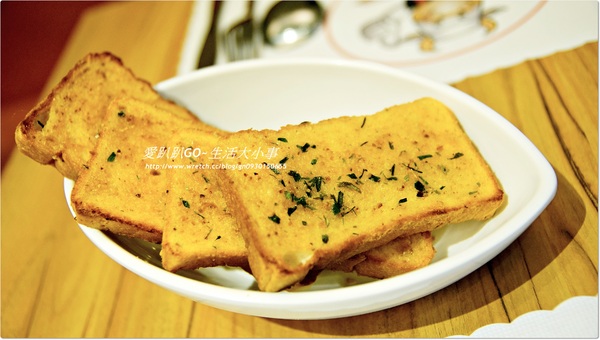 帕瑪司厚切牛排:【食記/新北市】肉質鮮美的12OZ厚切牛排