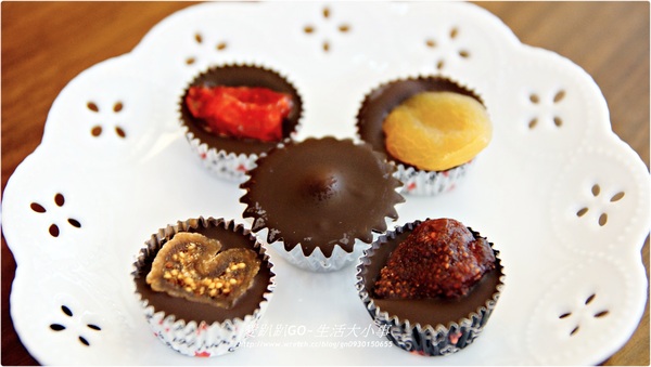 戀巧克手工黑巧克力專門店：【食記/新北市】你有吃過養生又健康全素的巧克力嗎？？