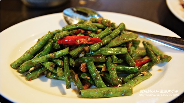 暹邏皇朝泰式料理:【食記/新北市】發現巷弄間美食泰式料理♪♪暹邏皇朝♪♪