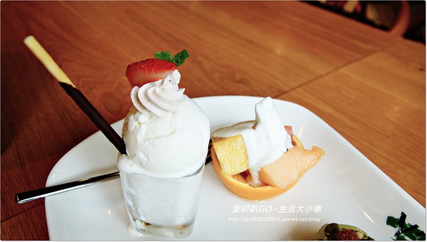 The V:F 舞蔬弄果:【食記/台北市】結合健康、環保、綠化的蔬果工廠~舞蔬弄果