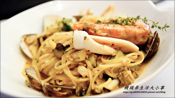 香氛潘朵拉:【食記/台北市】捷運美食~濃濃地中海風格♪♪香氛潘朵拉♪♪