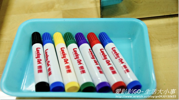 蠟藝彩繪館：【宜蘭/蘇澳】哇~超大的蠟筆居然是廁所..真是不可思議