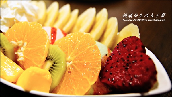 騎士花園：【食記/新北市】濃濃英式風格的下午茶餐廳♪♪騎士花園♪♪