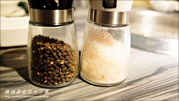 YS碳烤BAR：【食記/新北市】邊吃邊吶喊～超有ＦＵ的燒烤店♪♪YS碳烤BAR♪♪