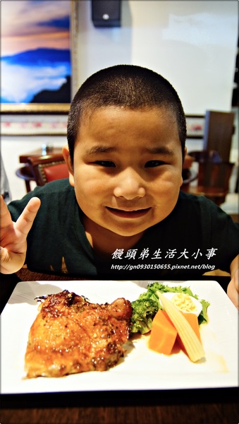 騎士花園：【食記/新北市】濃濃英式風格的下午茶餐廳♪♪騎士花園♪♪