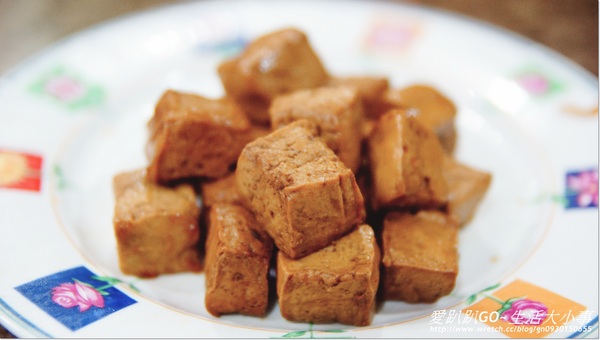 西井村蜂蜜滷味(安中店)：【試吃/食記】招蜂引蝶的好滋味~西井村滷味