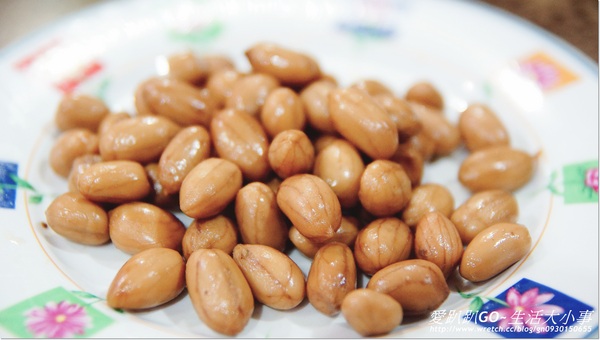 西井村蜂蜜滷味(安中店)：【試吃/食記】招蜂引蝶的好滋味~西井村滷味