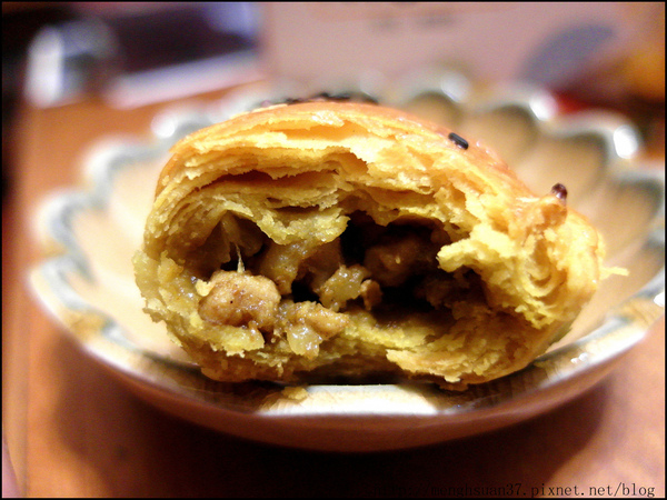 阿潘肉包:食in嘉義。包子店的咖哩餃無私推薦【阿潘肉包】