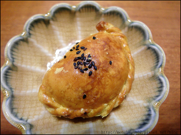 阿潘肉包:食in嘉義。包子店的咖哩餃無私推薦【阿潘肉包】