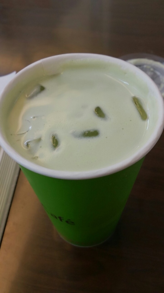 全家便利商店辻利抹茶拿鐵(冰):食in中壢。抹茶控的好朋友 【全家辻利抹茶拿鐵】