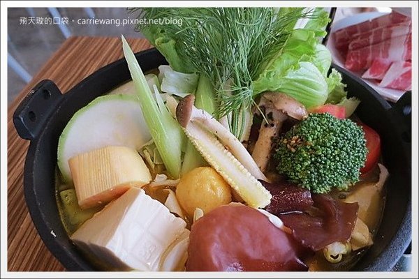 日漫咖啡:【台中咖啡館】日漫咖啡.La Vie Cafe。北屯大坑地區Tiffany風的複合式咖啡館推薦