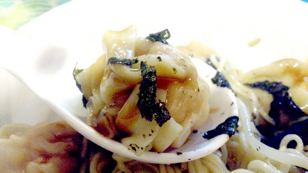 玉口香扁食園(輔大店):【台北新莊】輔大周邊美食之紅油炒手超好吃!玉口香扁食園!