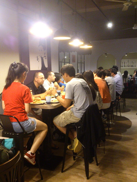 The Burger(二店)：【台北新莊】輔大周邊校園美食惹堡The Burger擊敗鬆餅公主還開了二店！CP值有高！