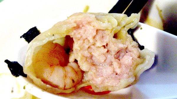 玉口香扁食園(輔大店):【台北新莊】輔大周邊美食之紅油炒手超好吃!玉口香扁食園!