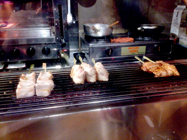 友達居酒屋:【口碑卷49】熱鬧東區下班喝酒聊天的好去處!友達居酒屋!