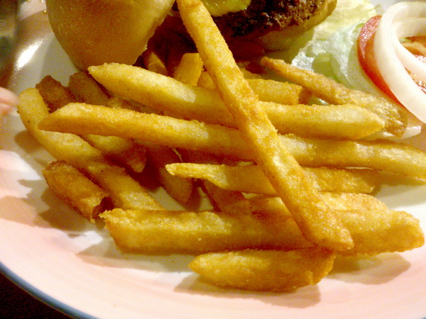 The Burger(二店)：【台北新莊】輔大周邊校園美食惹堡The Burger擊敗鬆餅公主還開了二店！CP值有高！