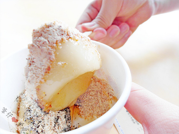 莊子土豆仁湯：熱呼呼的天氣來碗雙色麻糬燒~!