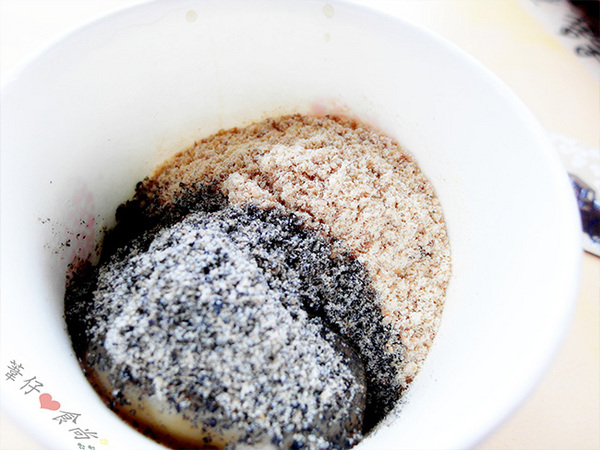 莊子土豆仁湯：熱呼呼的天氣來碗雙色麻糬燒~!